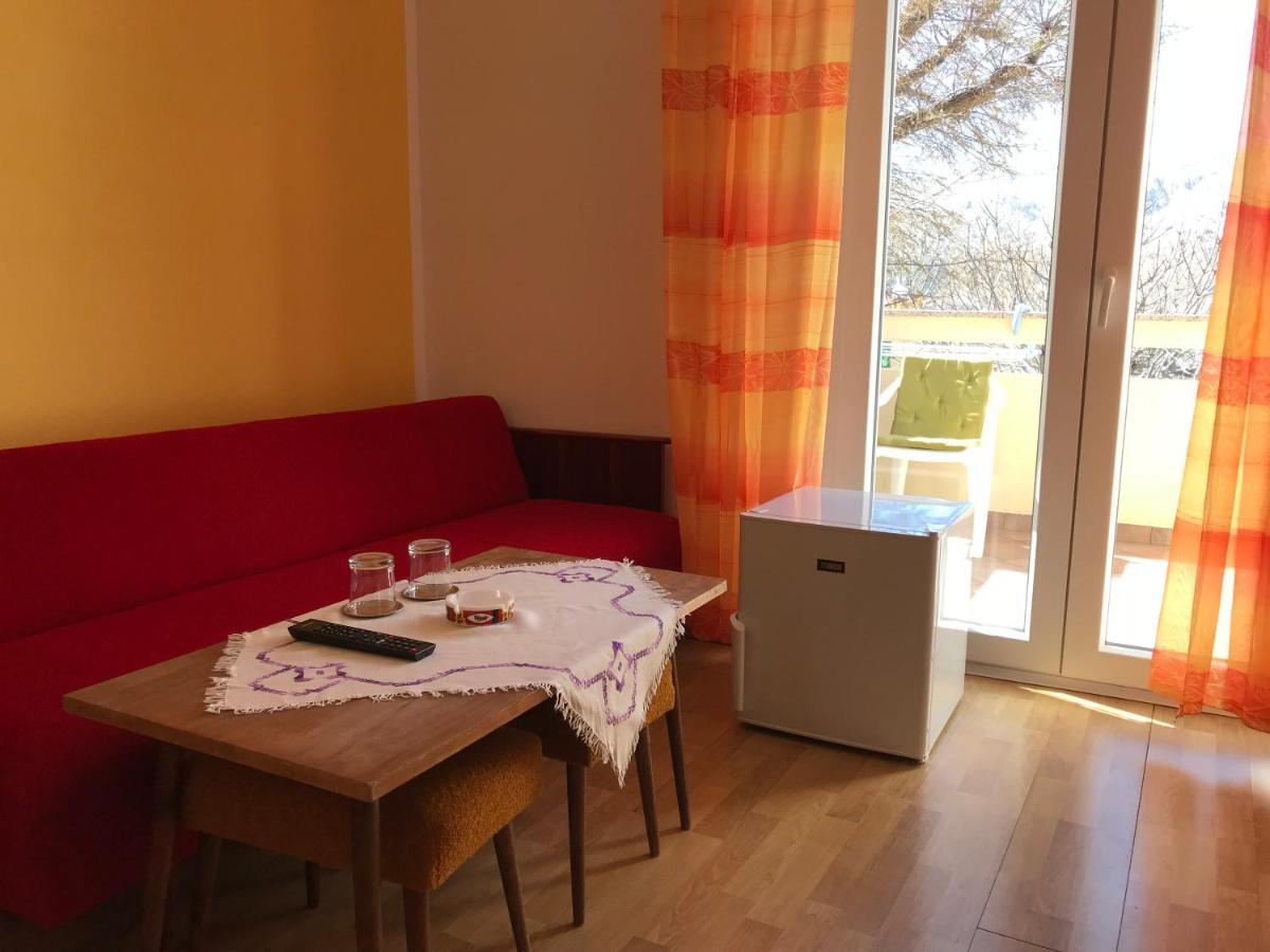 Summer Rooms Baska Eksteriør billede